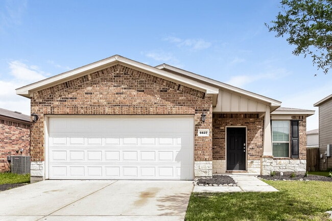 Building Photo - 6627 Dayridge Ln