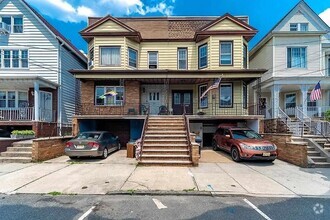 Building Photo - 79 W 16th St