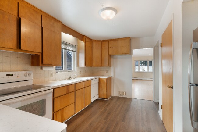 Building Photo - 2480 Wolff St