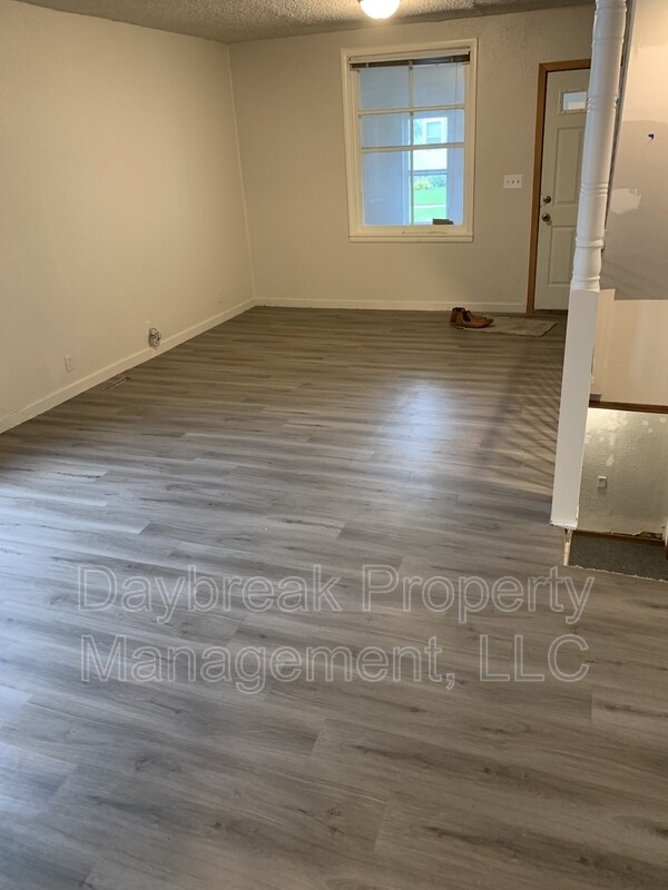 Foto del edificio - 1005 12th St N