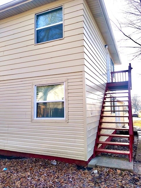 Building Photo - 1097 Brown St