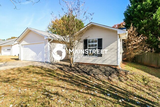 Foto del edificio - 3 Bedroom Pet-Friendly Home in McDonough, GA with Main Street Renewal