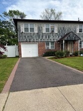Building Photo - 52 B Evergreen St
