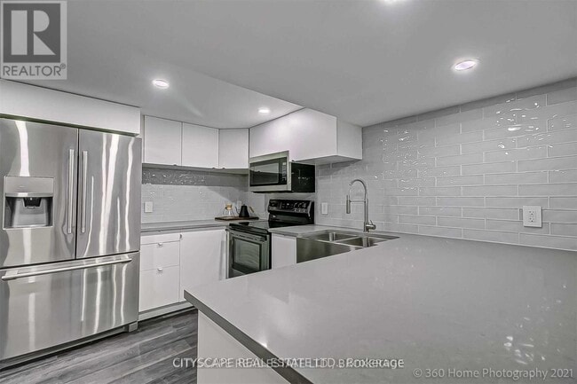 Building Photo - 176 Wellesworth Dr