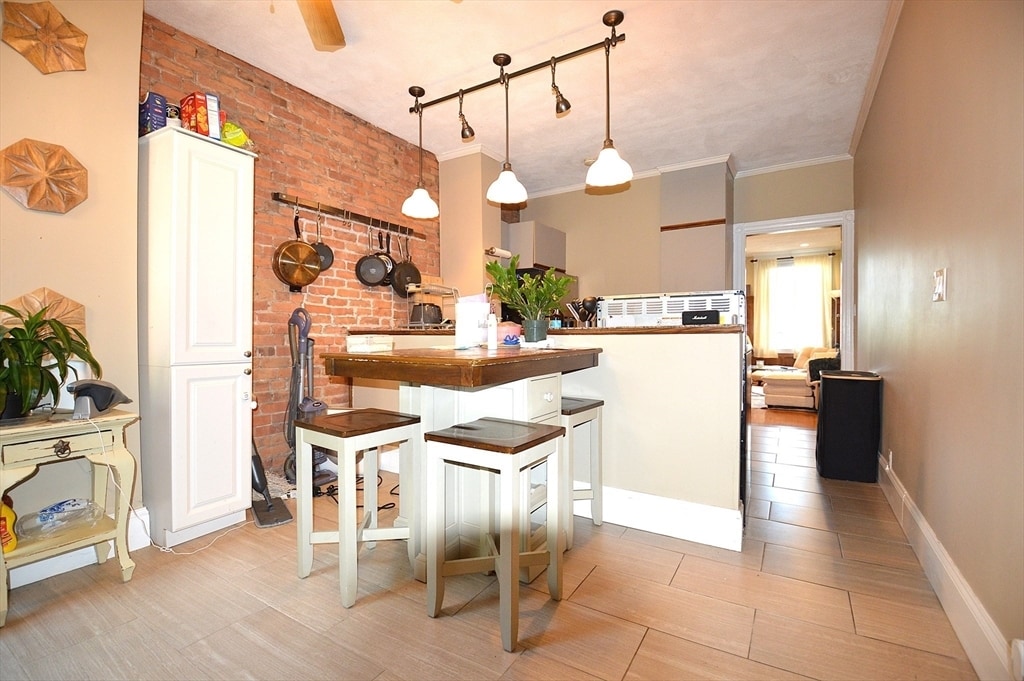 Foto principal - 1793 Beacon St