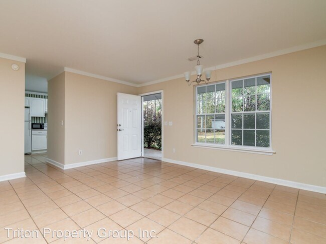 Building Photo - 3 br, 2 bath House - 1074 Little Vine Chur...