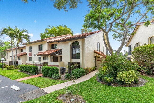 Foto del edificio - 5912 S End Lake Dr