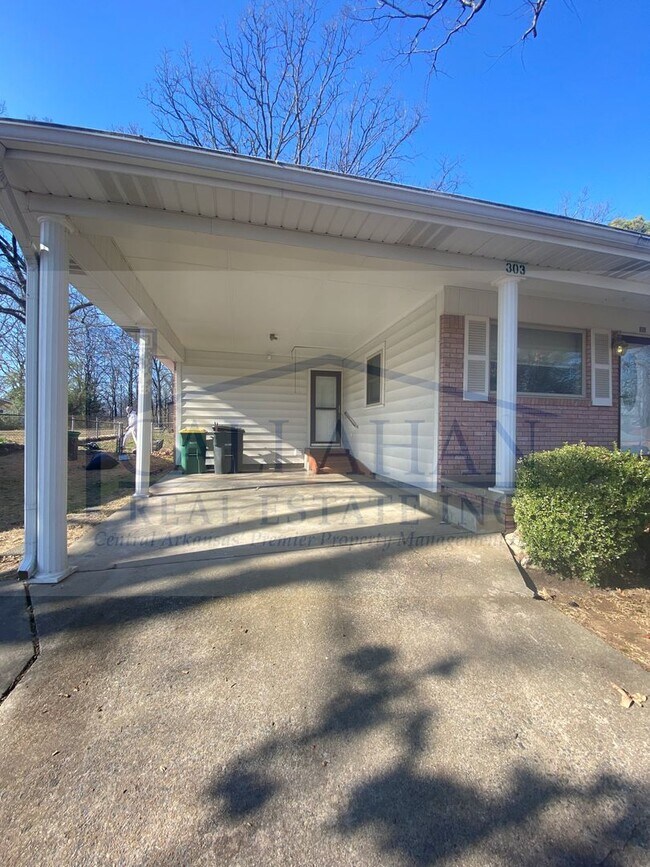Foto del edificio - 303 S Longfield Ave