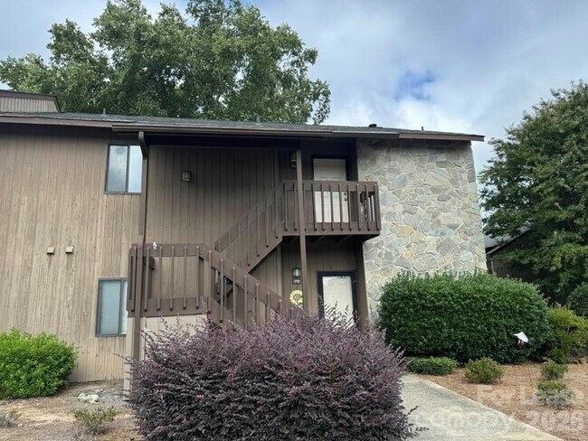 Foto del edificio - 722 Mallard Head Pl