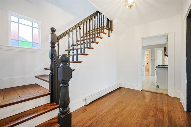 Building Photo - 35 Adams St