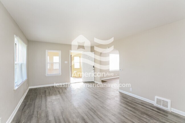 Foto del edificio - 1253 N Meade St