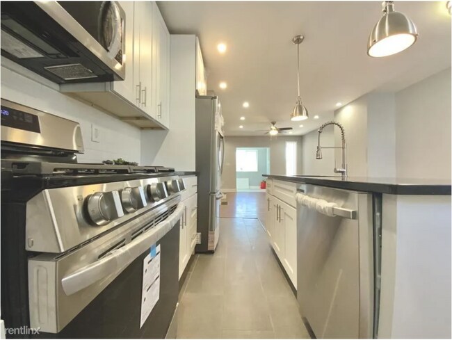 Foto del edificio - 1447 S 32nd St
