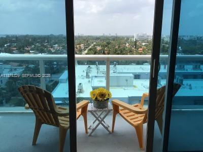 Foto principal - 9201 Collins Ave