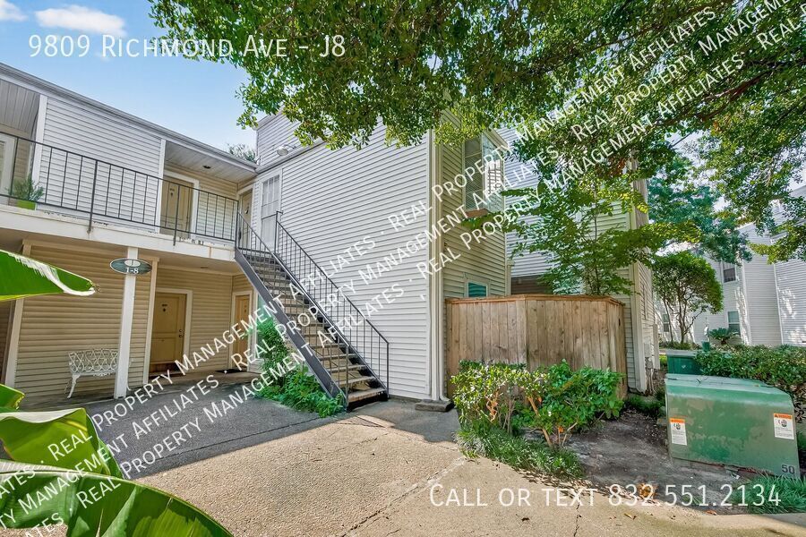 Foto principal - 9809 Richmond Ave.