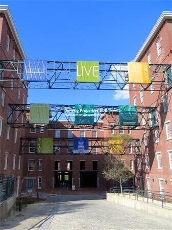 Foto del edificio - 130 John St