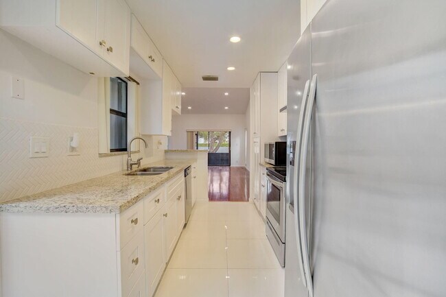 Building Photo - 8212 NW 100th Way