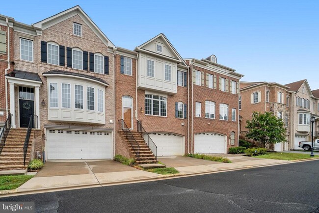 Building Photo - 24949 Bannockburn Terrace