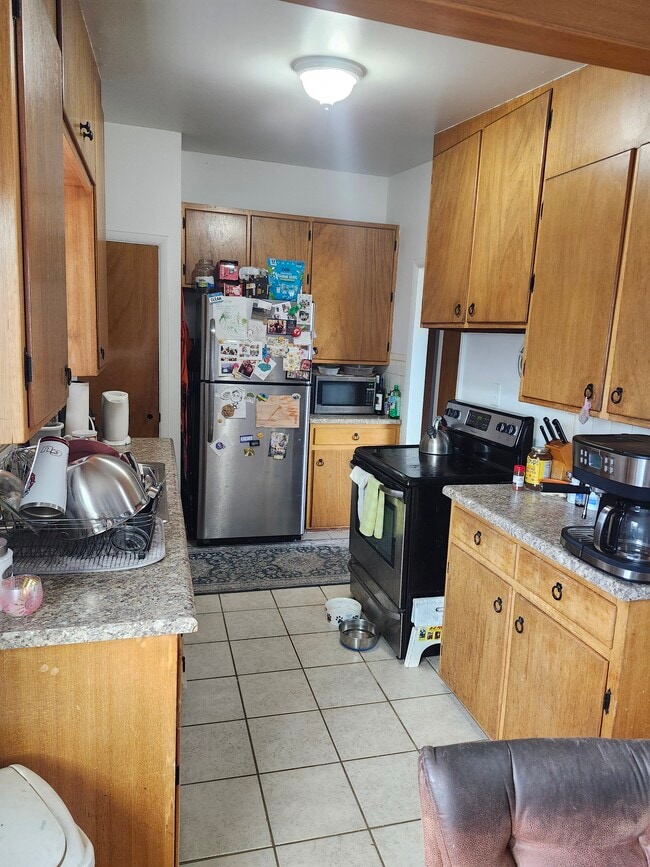 Building Photo - 830 Windmill Rd