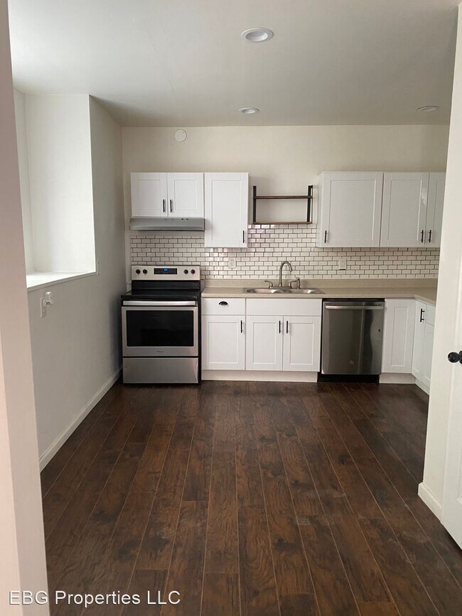 Building Photo - 2 br, 1.5 bath House - 2126 Straubs Ln