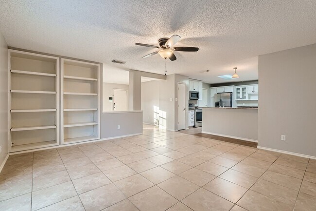Foto del edificio - Ready for Rent!