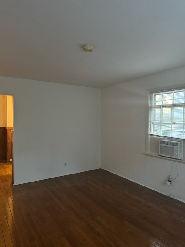 Living room - 3097 Riddle View Ln