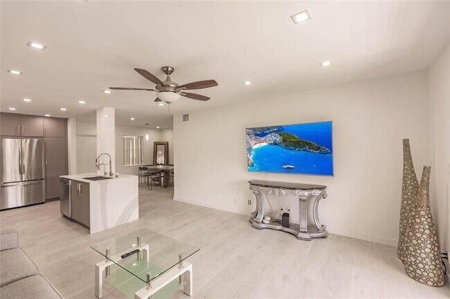 Foto del edificio - 4100 N 58th Ave