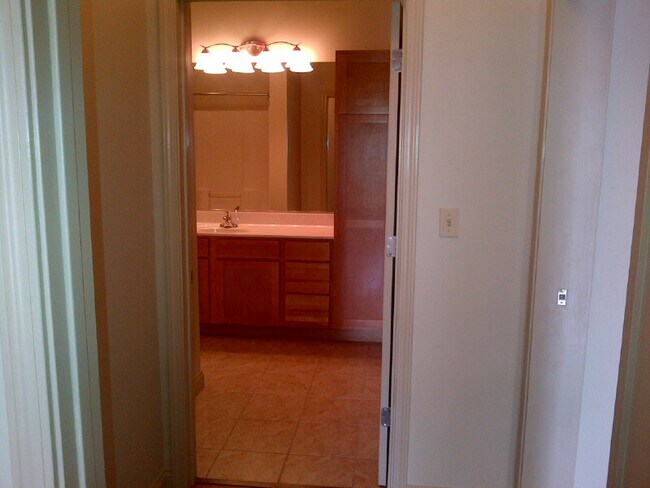 A5 - Amplio baño - Residences at the Boulevard