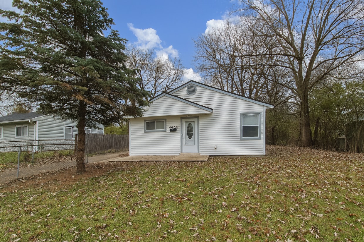 Primary Photo - A must see 3-bedroom home!!