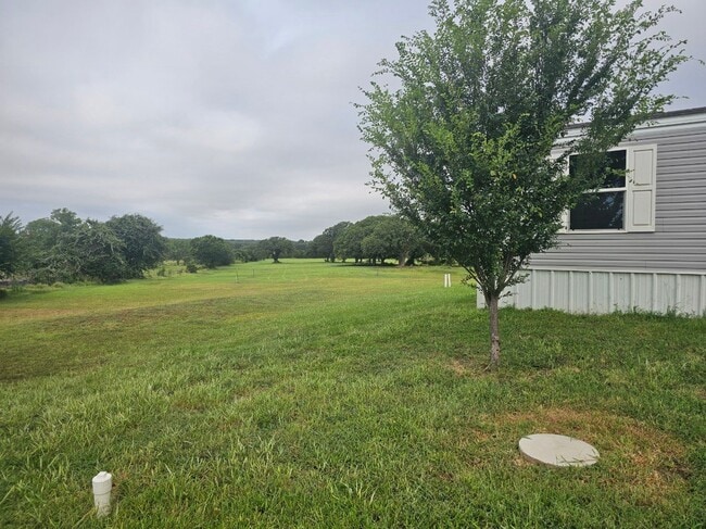 Foto del edificio - 12183 Farm to Market Rd 730 N