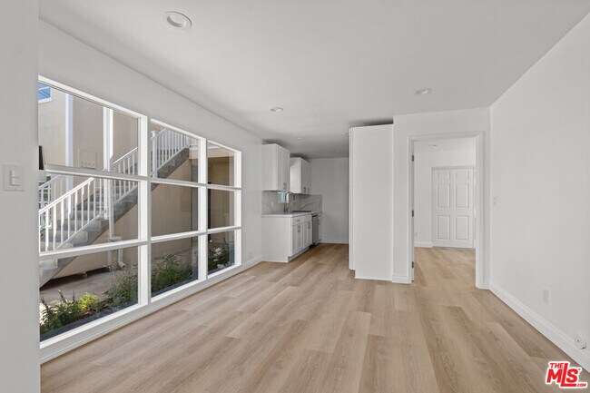 Foto del edificio - 814 3rd St
