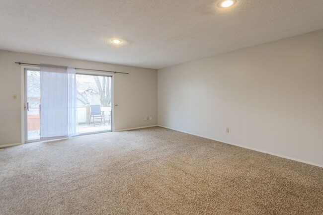 Foto del edificio - {10919} Quivera Falls Condo + Attached Two...