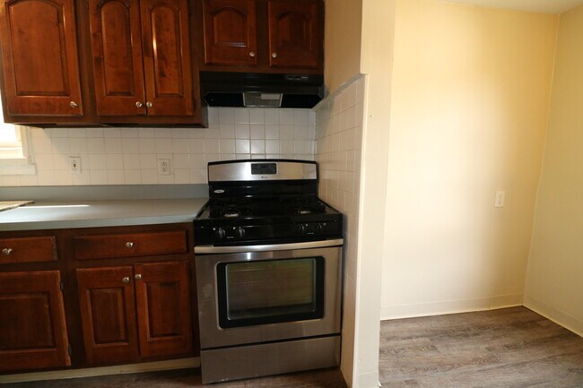 Foto del edificio - 1626 Summit Ln