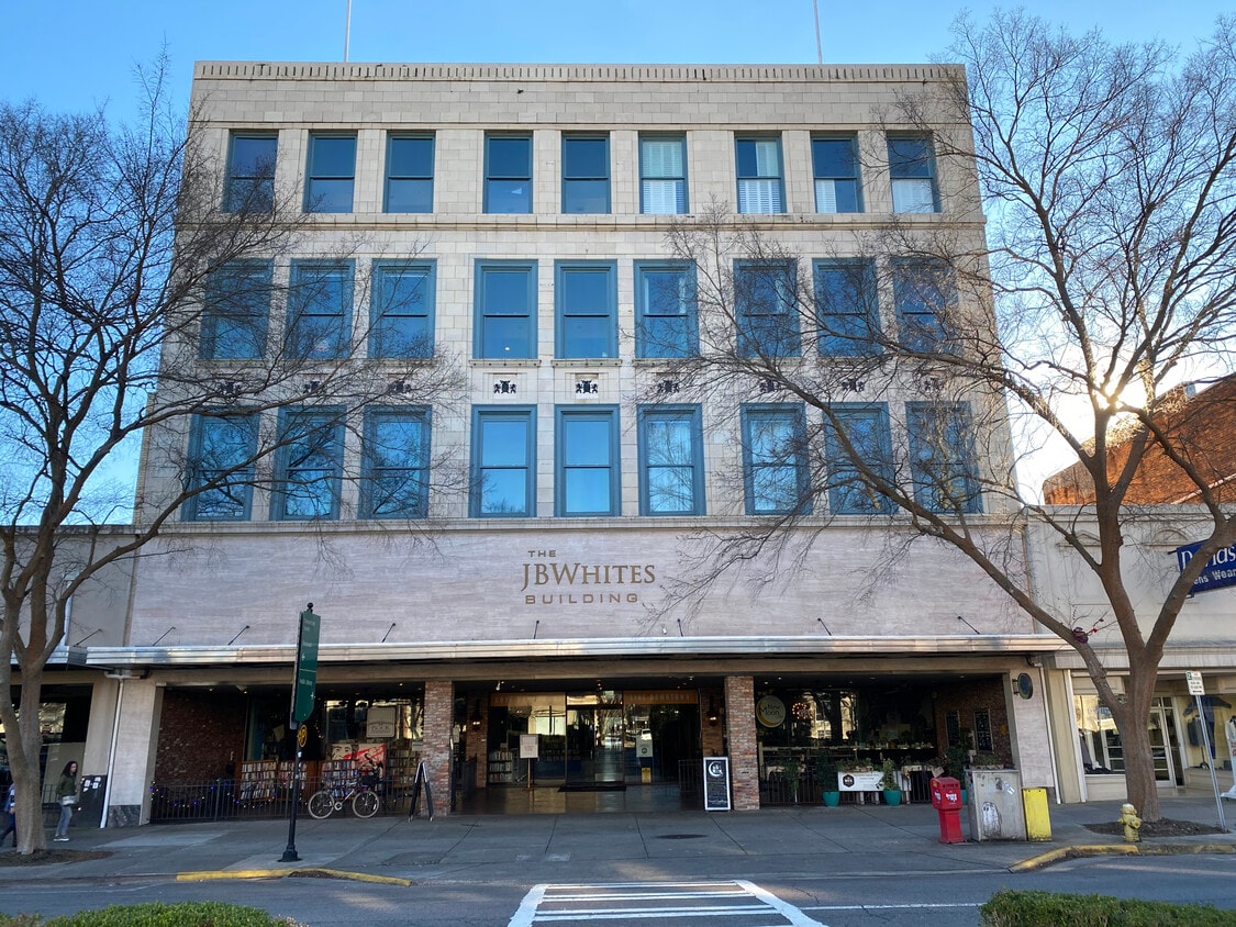 936 Broad St Unit 317, Augusta, GA 30901 Condo for Rent in Augusta