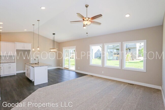 Building Photo - 4 br, 3 bath House - 16656 Wilden Dr