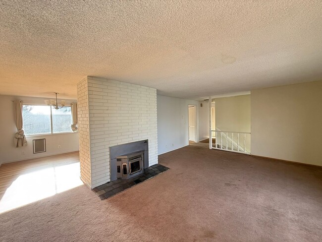 Photo - February Rent Free!!! House