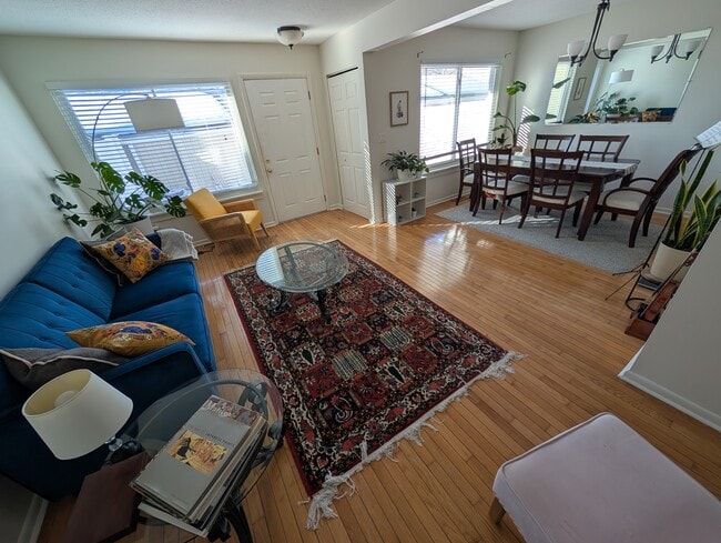 Building Photo - 609 Longfellow Dr