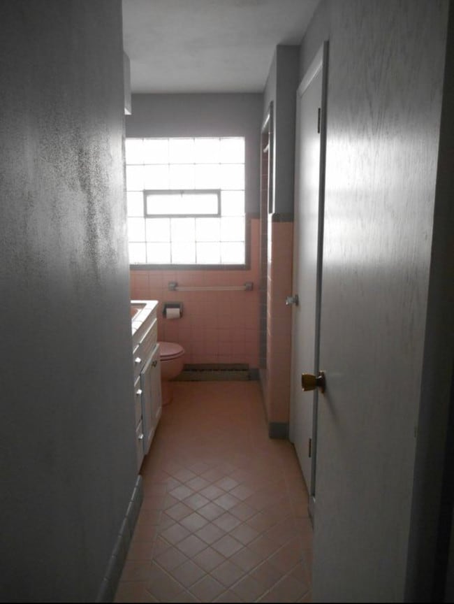 Bathroom - 8502 W Orchard St