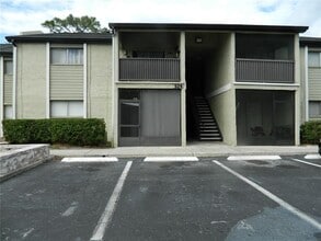 Building Photo - 924 N Lake Destiny Rd