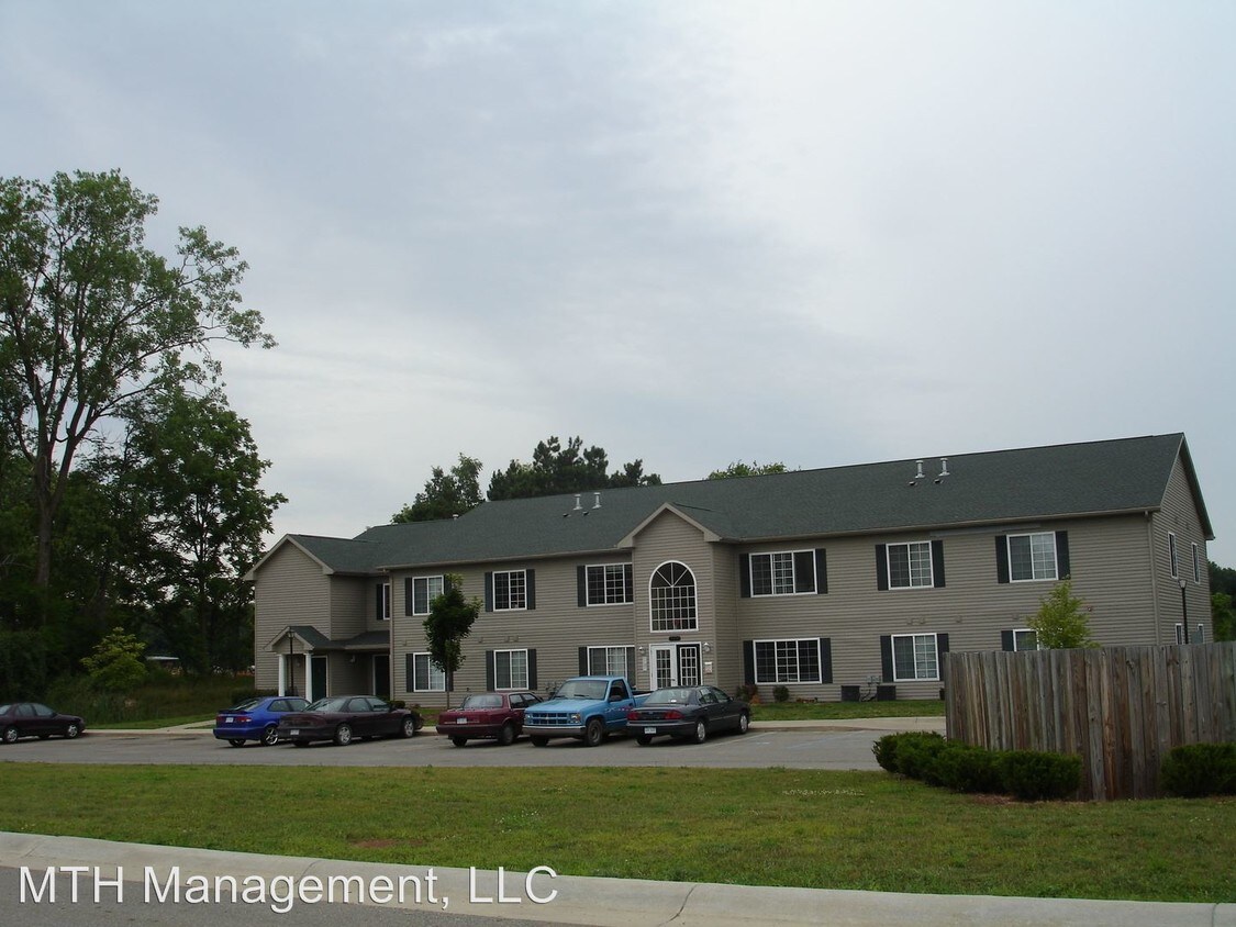 Primary Photo - 719 Industrial Park Dr