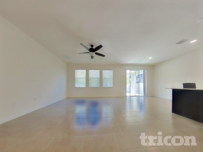 Foto del edificio - 33658 Sky Blossom Cir