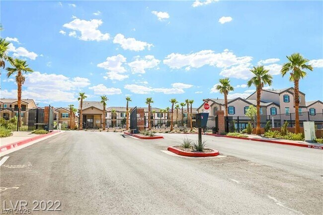 Building Photo - 512 Ylang Pl