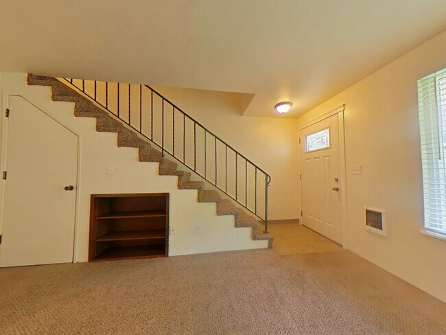 Building Photo - WINTER SPECIAL ~ $690 OFF FIRST MONTH RENT