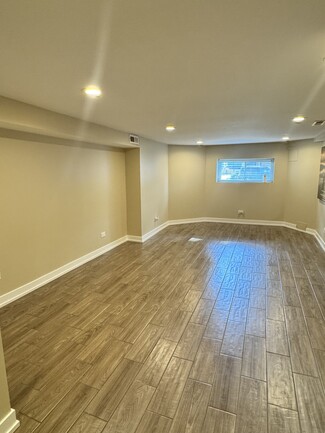 Building Photo - 5630 N Rockwell St