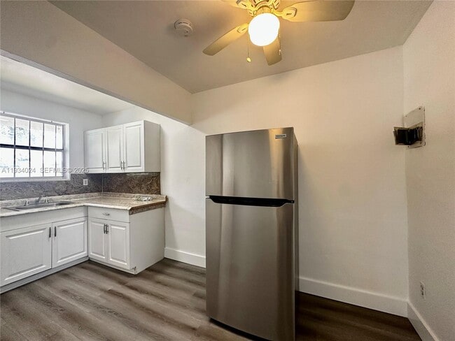 Building Photo - 3100 NW 135th St