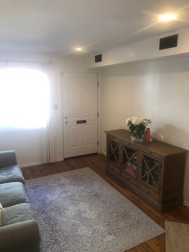 Front entryway - 330 Pemberton St
