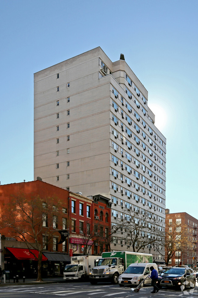 Building Photo - Lawrence House Apartments