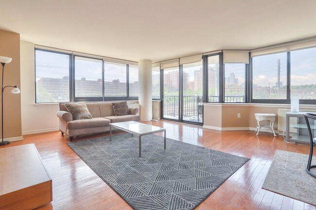 Foto del edificio - 700 Grove St