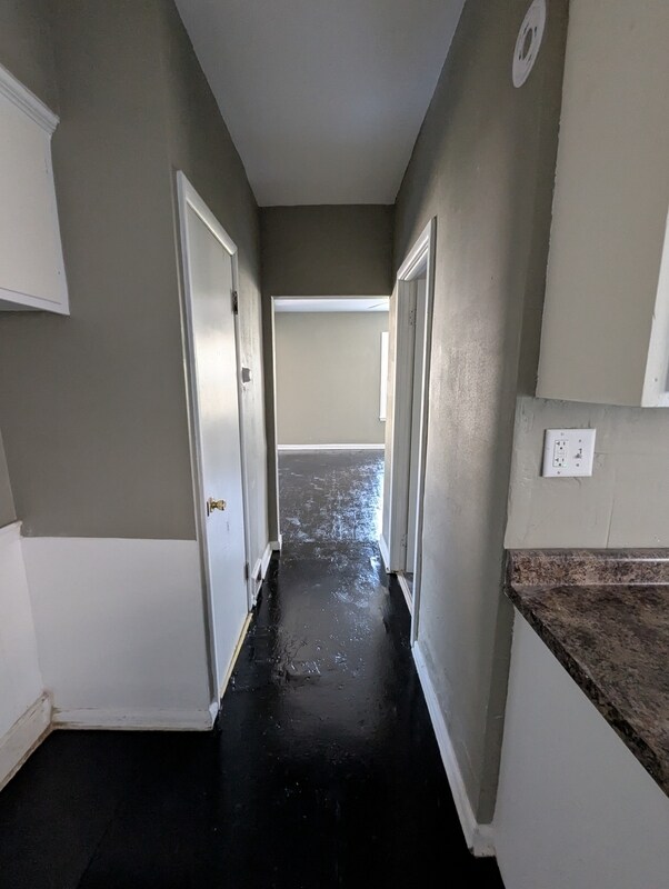 Building Photo - 2541 N 34th St