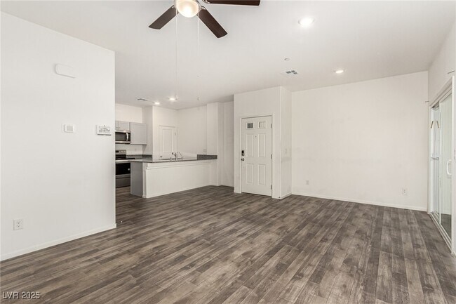 Foto del edificio - 4114 Lunar Cyn Ave
