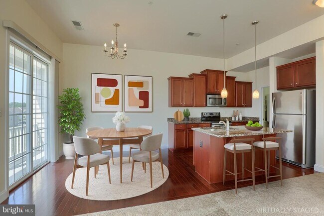 Building Photo - 705 Stag Ct